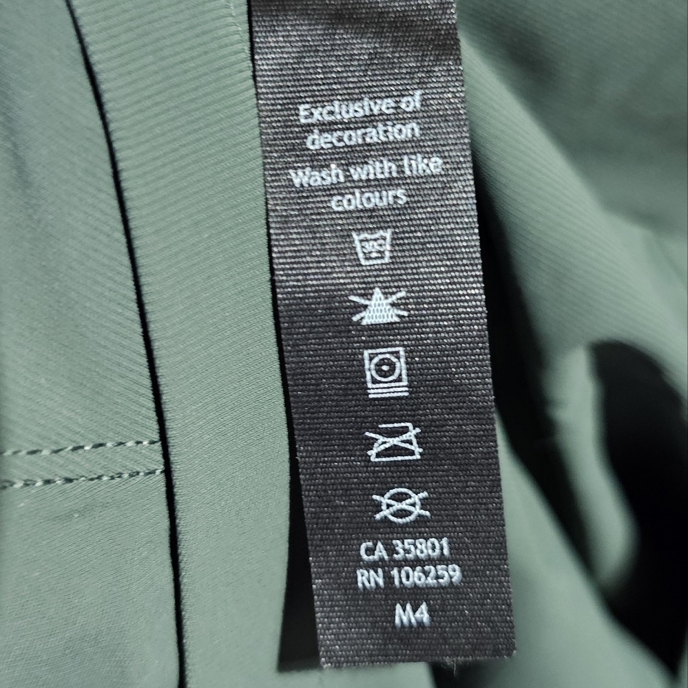 Lululemon surge joggers in Dark Forest - Picture 10 of 12